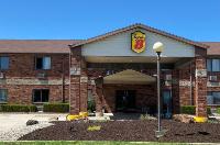 Hotels In Coffeyville Kansas Priceline Super 8 Independence Image