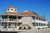Hotels In Wapakoneta Ohio Priceline West Bank Inn Image