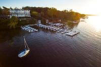 3 5 Star Hotels In Harvard The Geneva Inn Image