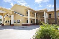 2 5 Star Hotels In Lockhart Days Inn Suites By Wyndham Gonzales Image