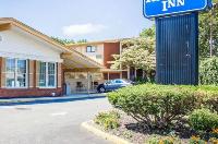 Hotels In Old Bethpage New York Priceline Rodeway Inn Huntington Station Image