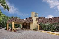 Hotels In Port Chester New York Priceline La Quinta Inn Suites Armonk Image