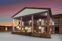 2 Star Hotels In Norwalk Econo Lodge North Sandusky Image