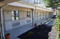 3 Star Hotels In Hartville Economy Inn Cuyahoga Falls Image